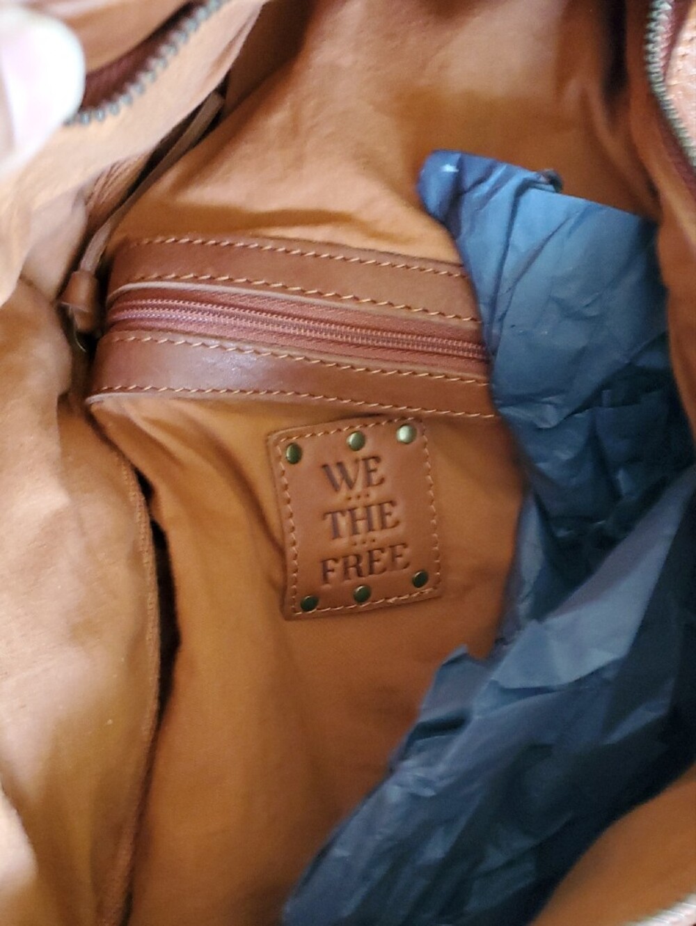 WE THE FREE Sparrow Convertible Sling Backpack - Picture 3 of 5
